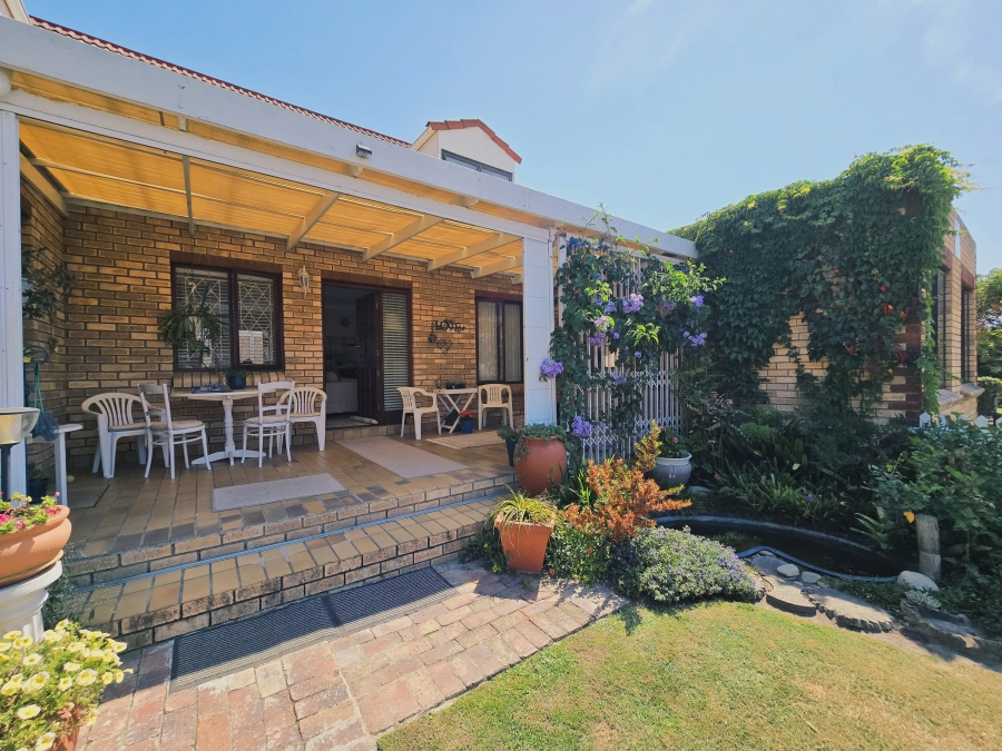 3 Bedroom Property for Sale in Dormehls Drift Western Cape